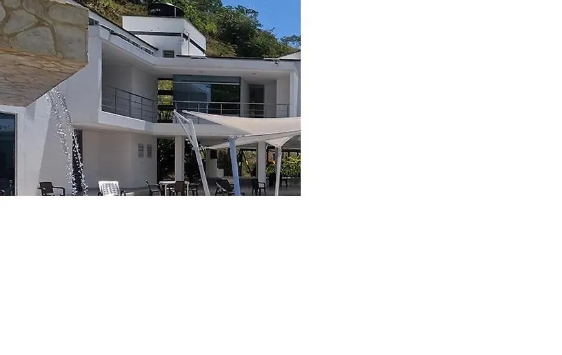Villa Roca-1