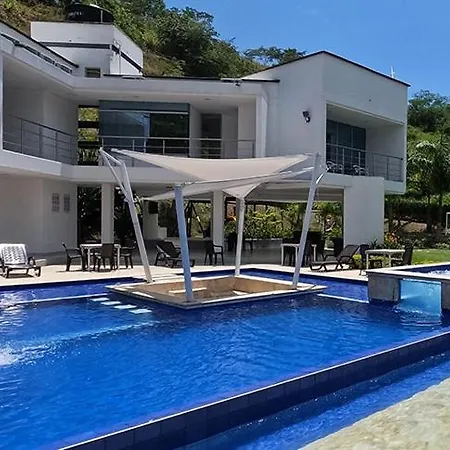 Villa Roca-3